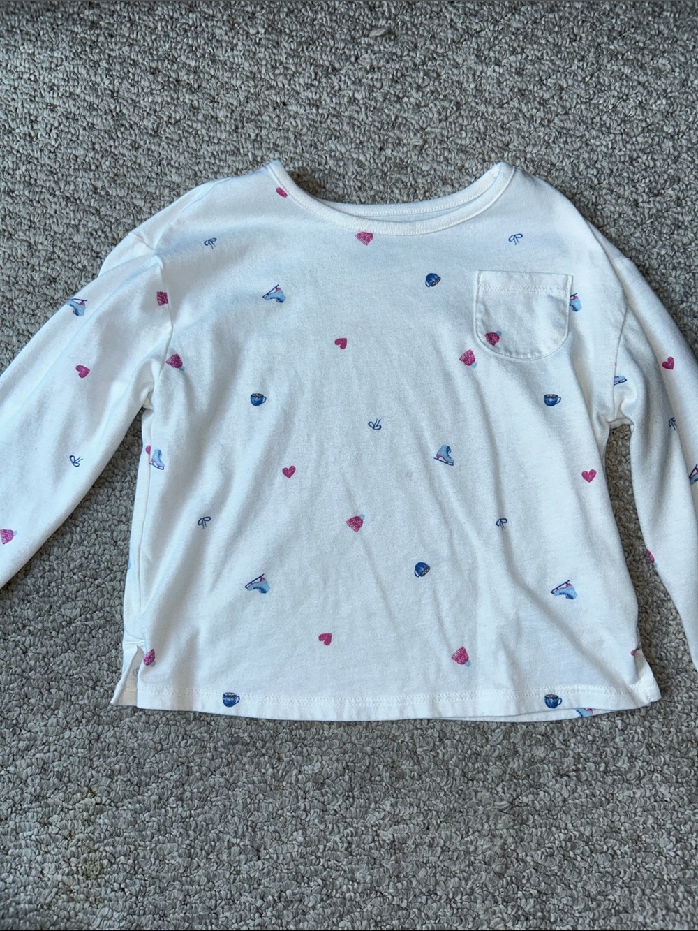 Girls' White Long-Sleeve Pocket Tee with Pink & Blue Heart Print